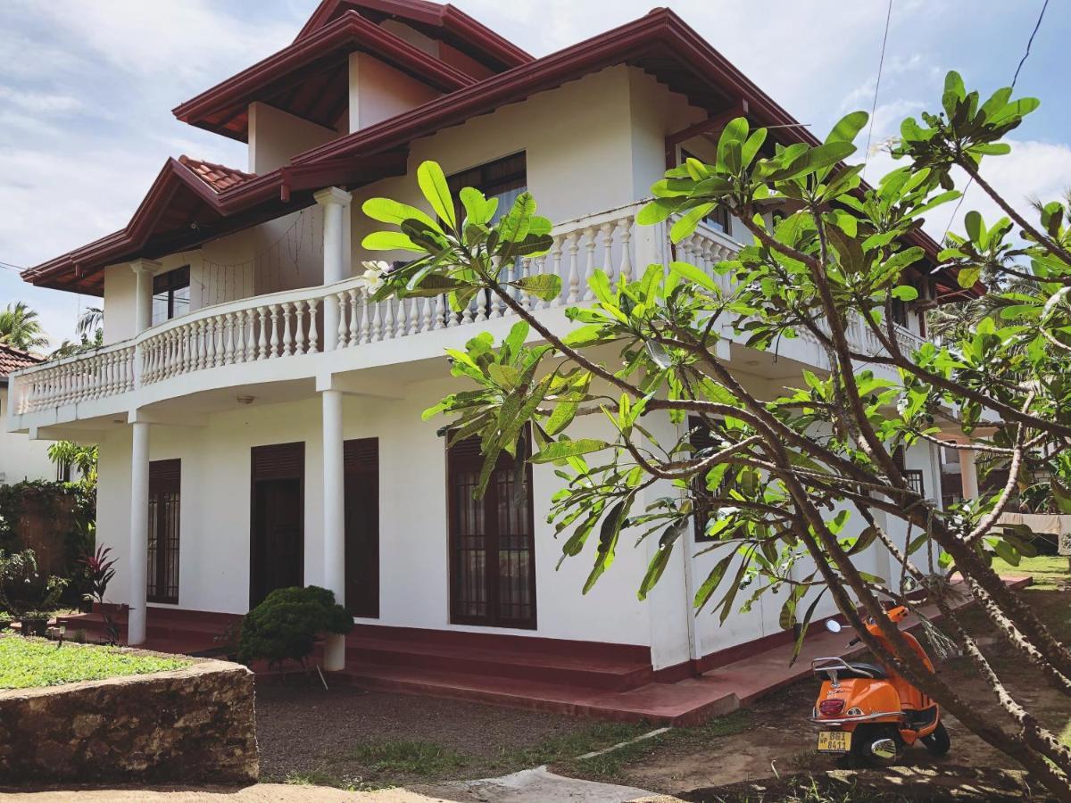 Sritaly Inn 미리사 외부 사진